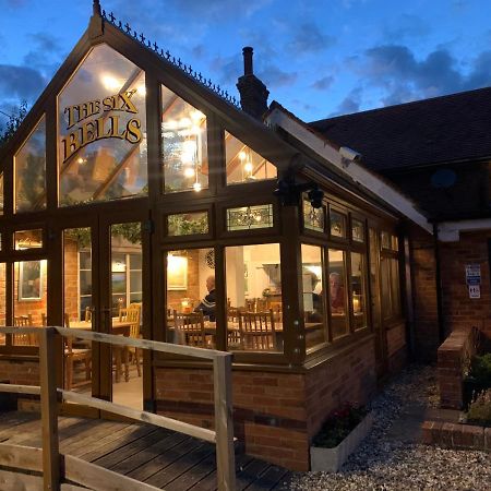 Hotel The Six Bells Beenham Exterior foto
