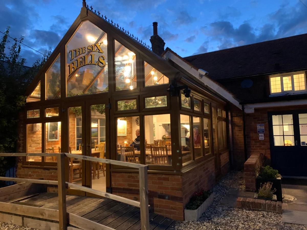 Hotel The Six Bells Beenham Exterior foto